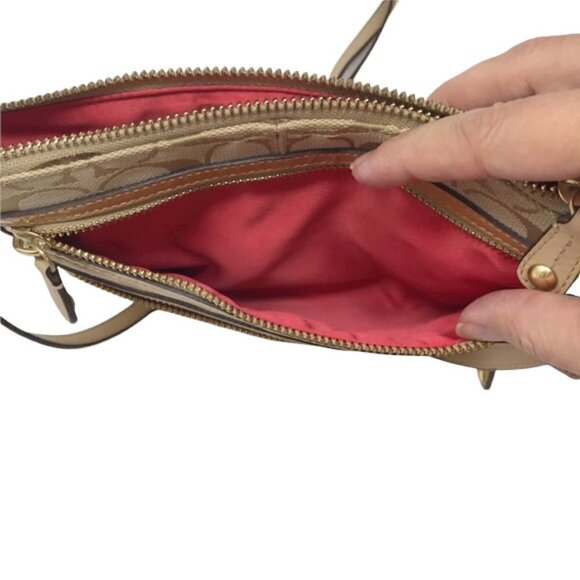Coach Signature Jacquard Khaki Tan Crossbody bag long strap and Salmon lining - Picture 5 of 8